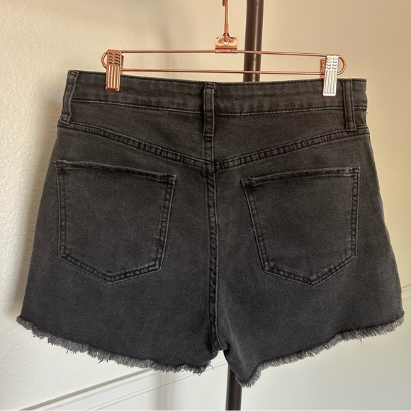 SONG Crossover Waist Black Distressed Denim High Waisted Shorts Women’s 9/29 - Picture 2 of 6